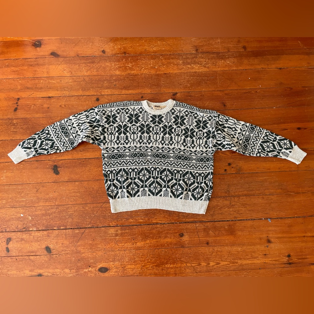 Men's green and Cream Sweater